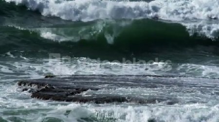 دانلود فوتیج زیبای موج های دریا